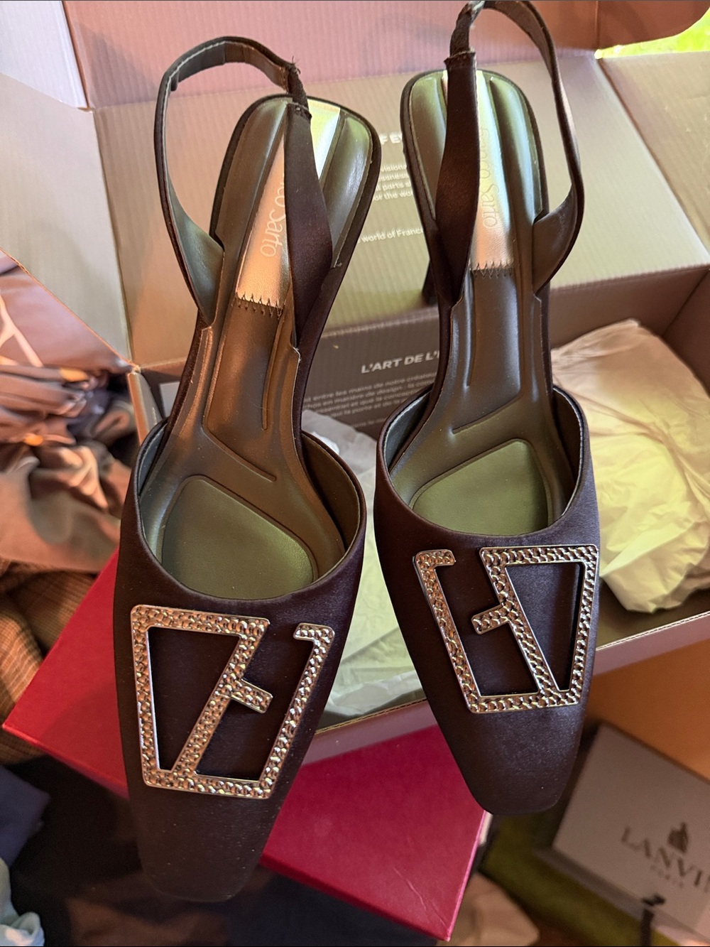 Franco Sarto Women’s Black Slingback with Decorative Emblem Size 8. BNIB